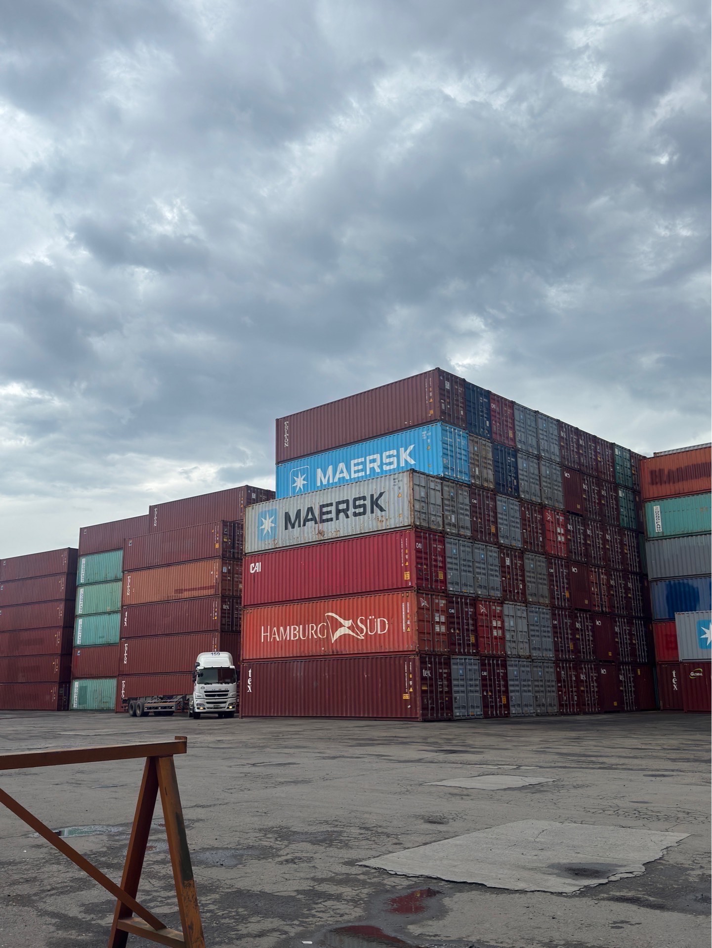 工作中(白噪音+懶惰招呼)